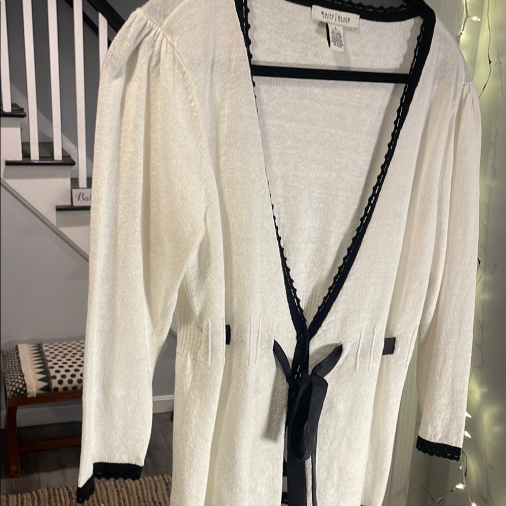 White House Black Market 3/4 Sleeve Tie Front Blouse